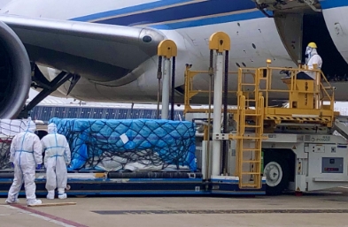 航空货运以其速度和效率的优势，成为了连接世界的桥梁